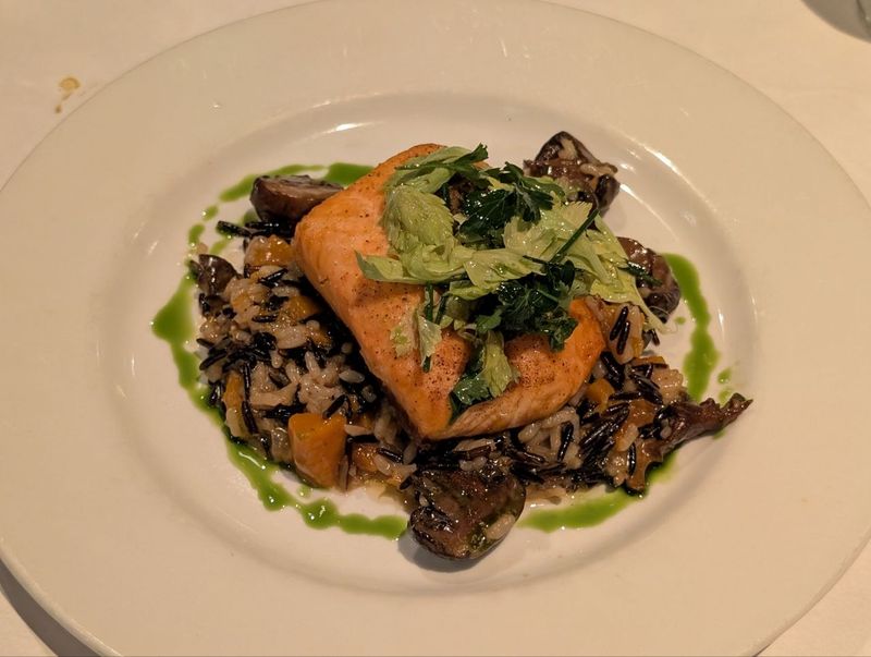 The Stuffed Salmon That Keeps Regulars Coming Back The Stuffed Salmon That Keeps Regulars Coming Back