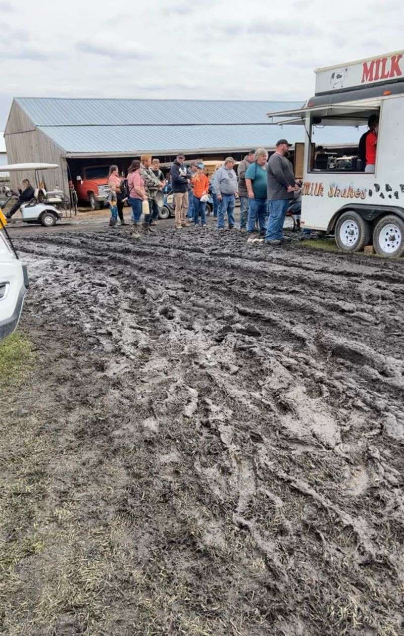 The Volunteer Army Behind Every Successful Show The Volunteer Army Behind Every Successful Show