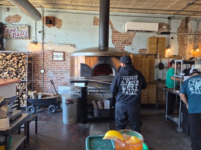 The Wood-Fired Oven and What It Does to a Pizza