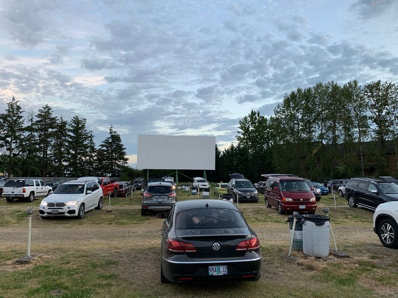 Theme Nights and Classic Car Gatherings Theme Nights and Classic Car Gatherings