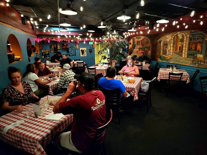 Those Famous Checkered Tablecloths