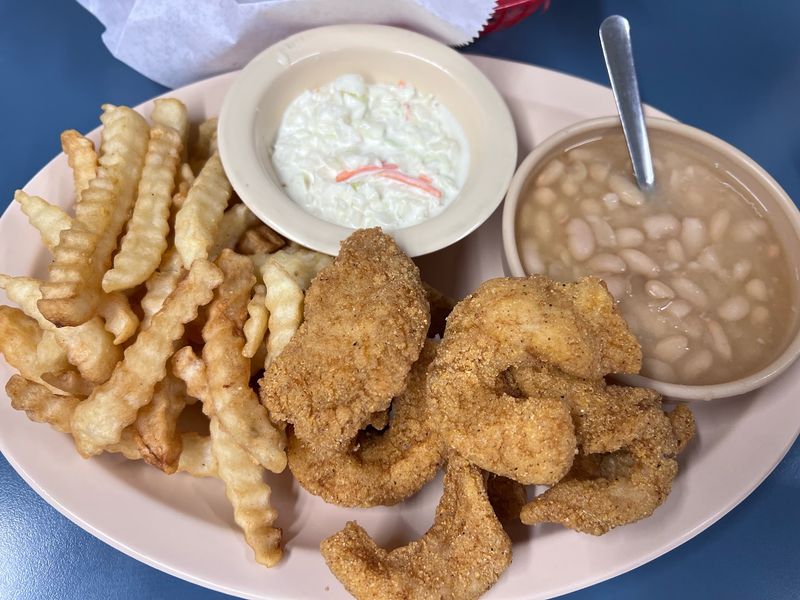 Tommy Lees Catfish Shack, Parsons, TN