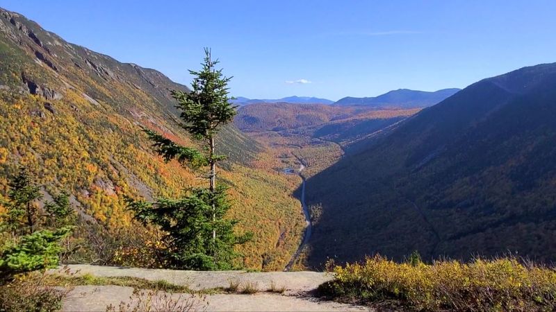 Trails for Every Type of Hiker, From Strollers to Summit Seekers Trails for Every Type of Hiker, From Strollers to Summit Seekers