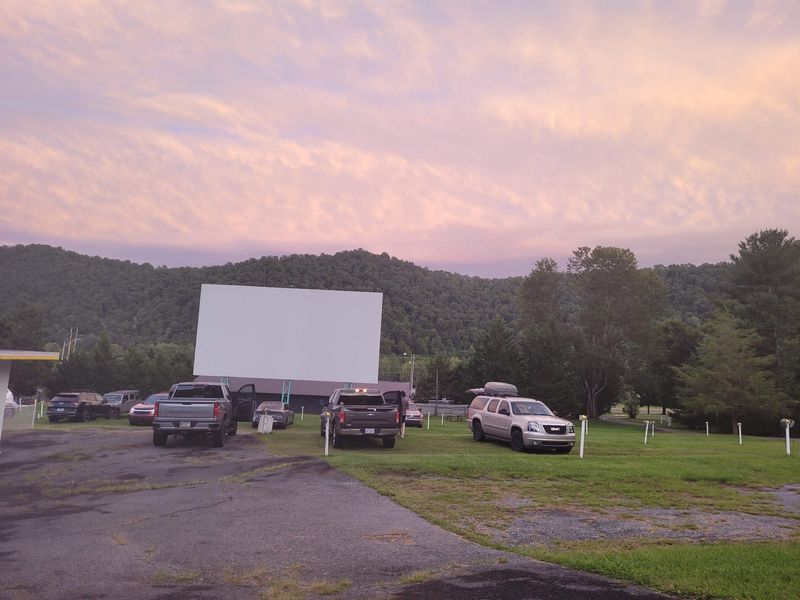Twin City Drive-In Theatre, Bristol, TN Twin City Drive-In Theatre, Bristol, TN