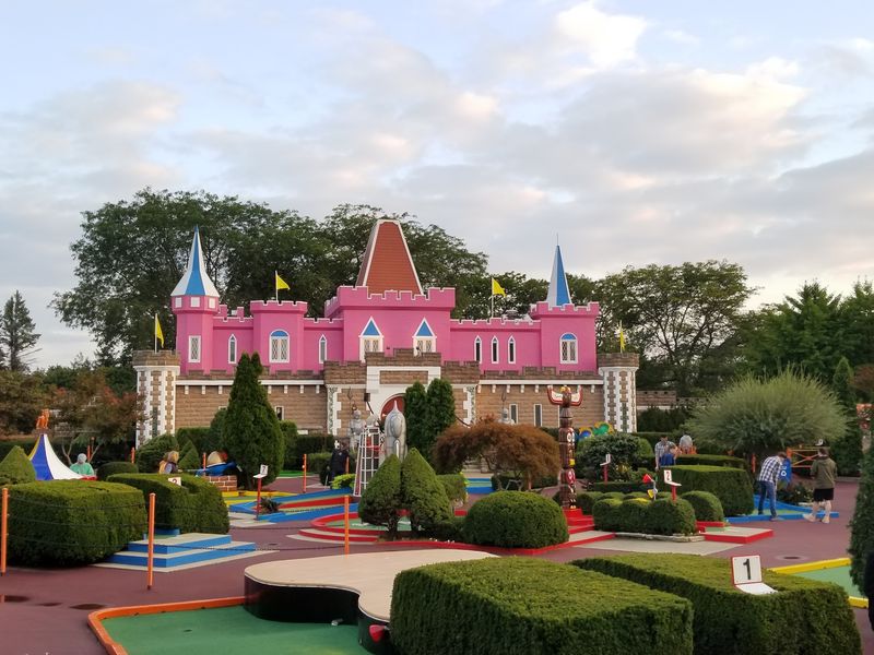 Two Completely Different 18-Hole Courses Two Completely Different 18-Hole Courses