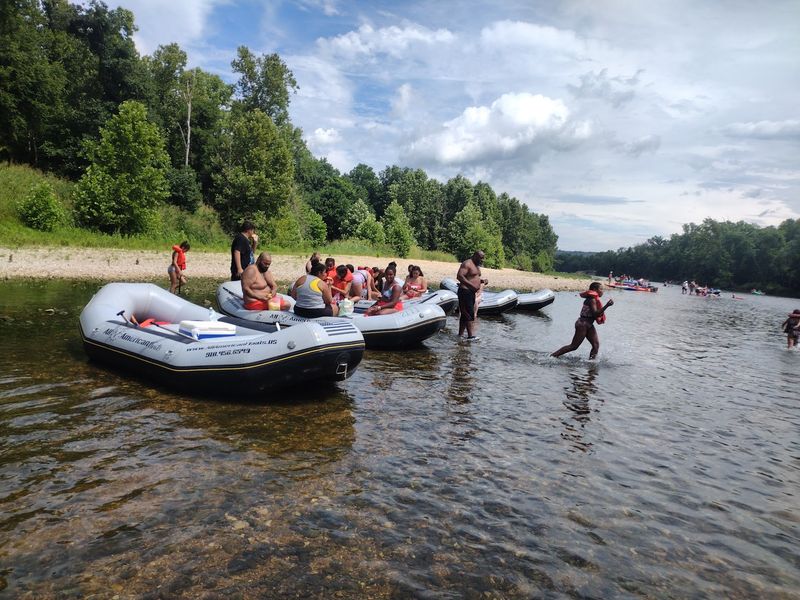 Two Route Options: The 4-Mile and the 9-Mile Float Two Route Options: The 4-Mile and the 9-Mile Float