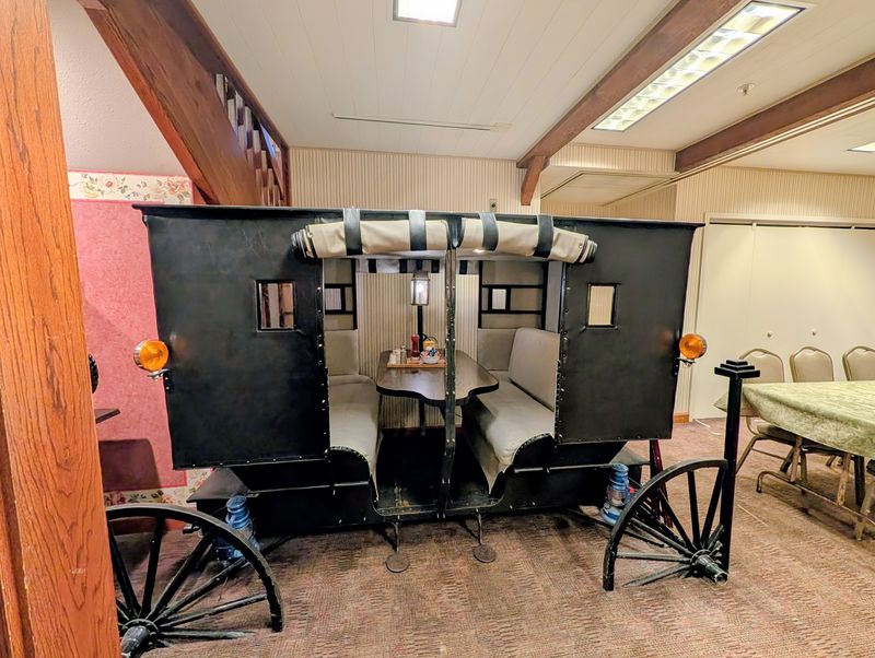 Unique Buggy Booths and Cozy Corners Unique Buggy Booths and Cozy Corners
