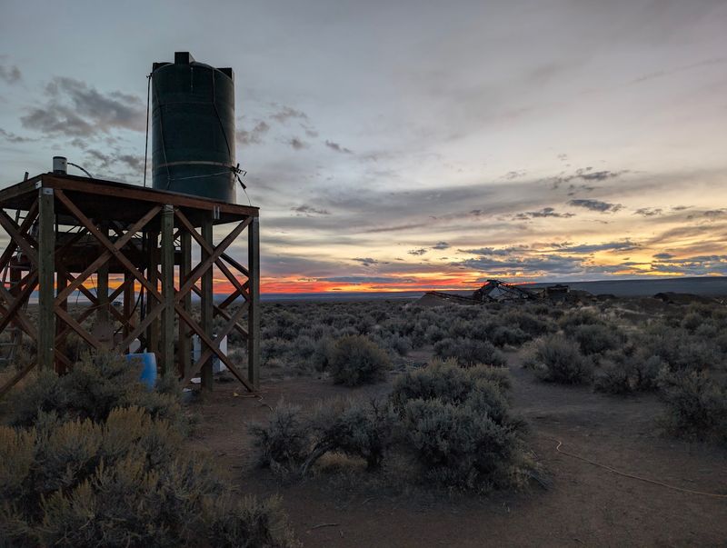 Unplugging in a Landscape With No Cell Signal Unplugging in a Landscape With No Cell Signal