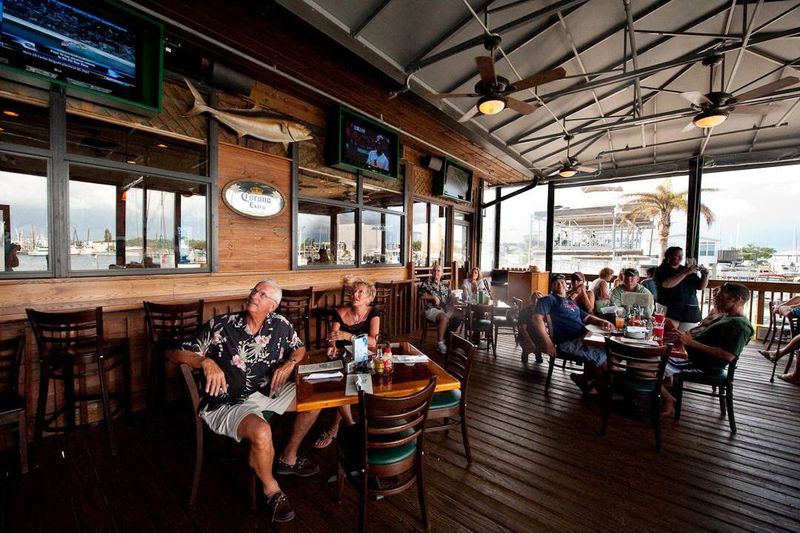 Value That Surprises for a Waterfront Spot Value That Surprises for a Waterfront Spot