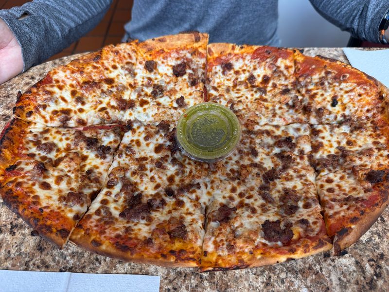 Vegetable Pizza That Holds Its Own Vegetable Pizza That Holds Its Own