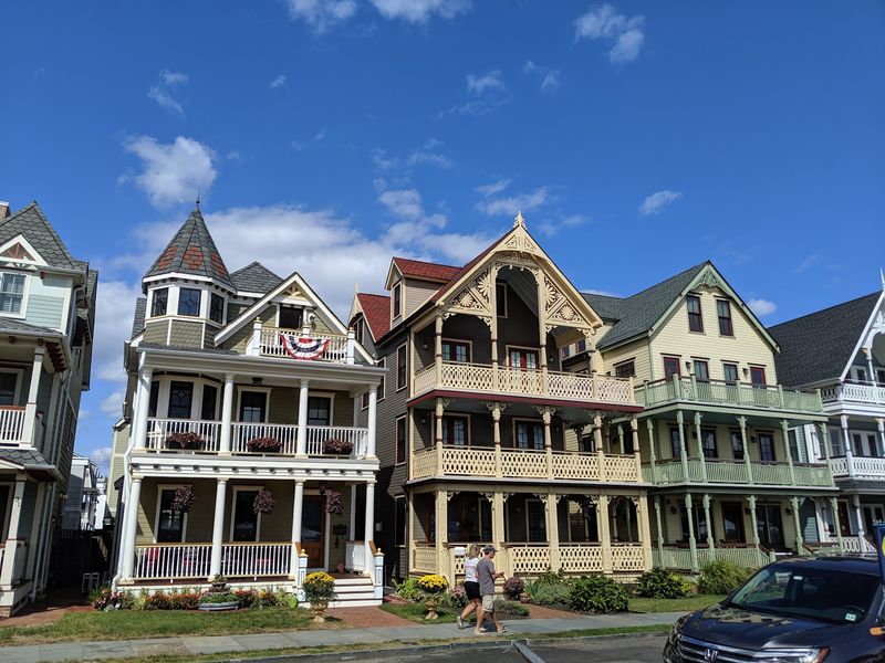Victorian Houses With Local Pride