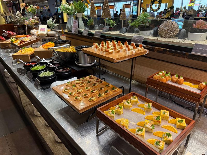 Vikings Luxury Buffet, Manila, Philippines