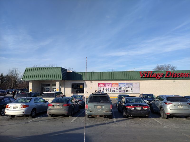 Village Discount Outlet, Akron, OH