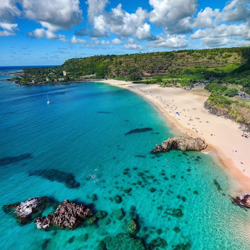 Waimea Bay, Oahu, Hawaii Waimea Bay, Oahu, Hawaii