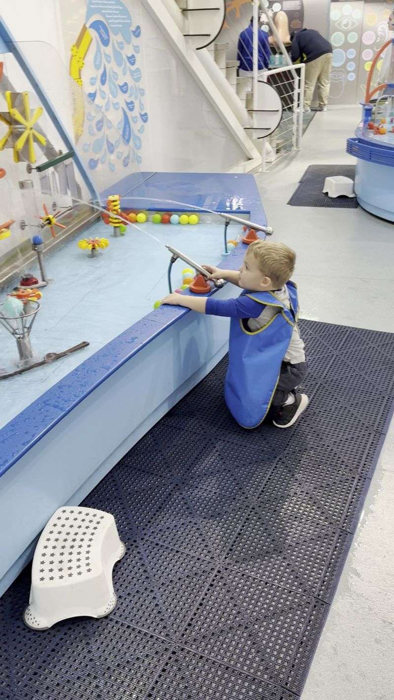 Water Play That Guarantees a Change of Clothes Water Play That Guarantees a Change of Clothes