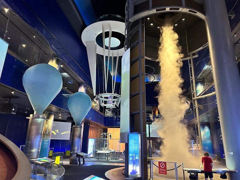 Weather Wonders and the Tornado Simulator Weather Wonders and the Tornado Simulator