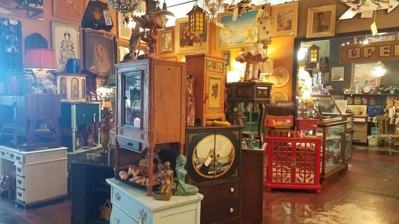 Western and Native American Antiques Worth Seeking Out Western and Native American Antiques Worth Seeking Out