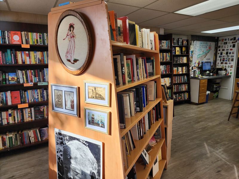 What the Shelves Say About Intellectual Courage What the Shelves Say About Intellectual Courage