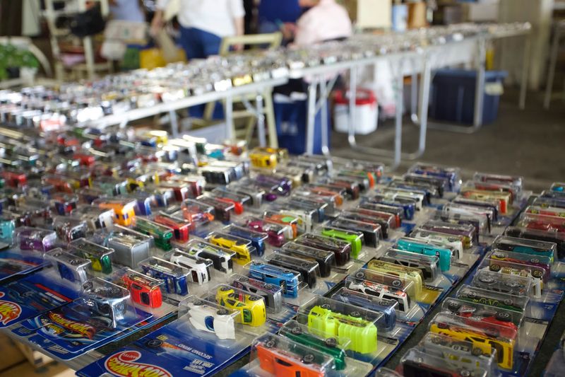 Where Collector Pieces Meet Everyday Finds Where Collector Pieces Meet Everyday Finds