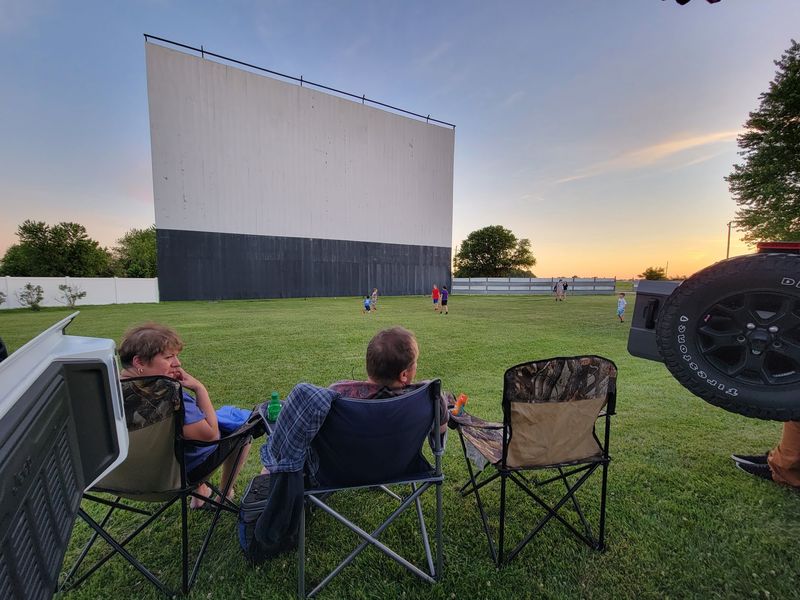 Where Route 34 Drive In Theatre Sits in the Illinois Landscape