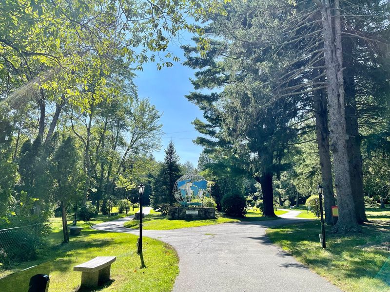 Where This Peaceful Retreat Sits in Holliston