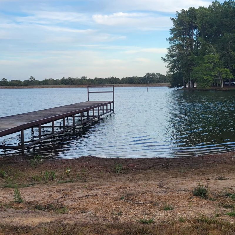 Where the Lake Meets the Campsites Where the Lake Meets the Campsites