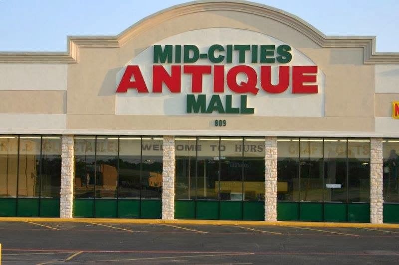 Where to Find This Treasure-Packed Mall Where to Find This Treasure-Packed Mall