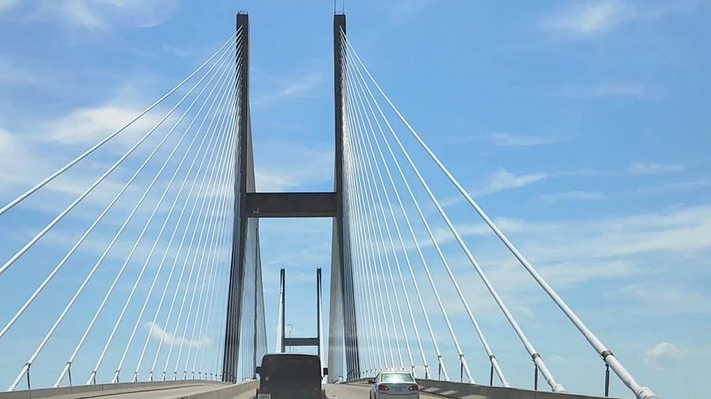 Why Drivers Cling to the Middle Lane Why Drivers Cling to the Middle Lane