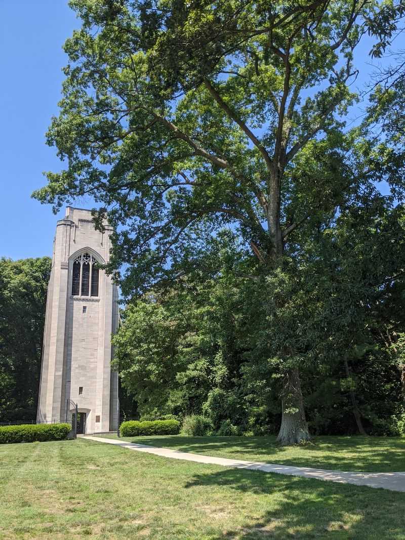 Why Mariemont Earns a Spot on Any Ohio Itinerary