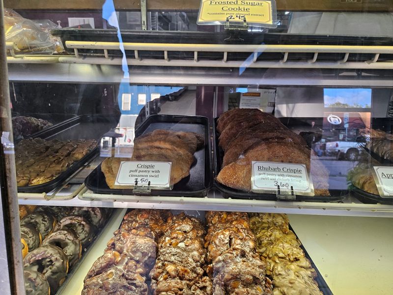 Why This Bakery Keeps Pulling People Back to Northeast Minneapolis