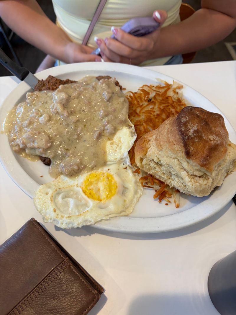 Why the Biscuits and Gravy Keep Earning Their Own Fans Why the Biscuits and Gravy Keep Earning Their Own Fans