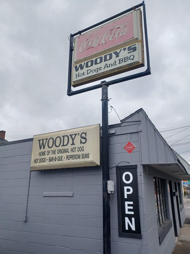Woody's Restaurant, Fairmont, West Virginia