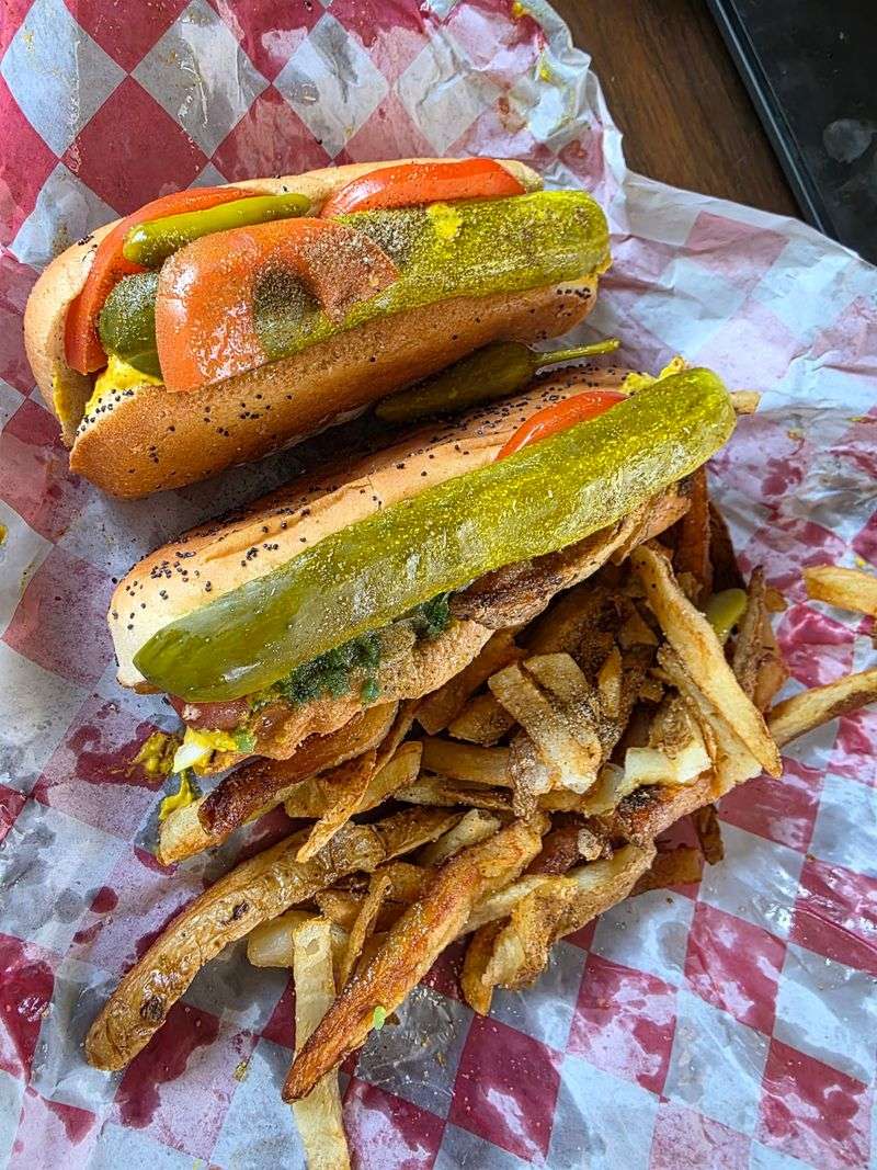 Zae's Classic Chicago Hot Dogs & Polish, Belvidere, IL Zae's Classic Chicago Hot Dogs & Polish, Belvidere, IL