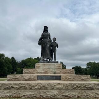 This Oklahoma Museum in Tulsa Lets You Stand Face to Face With a Towering Pioneer Woman Statue