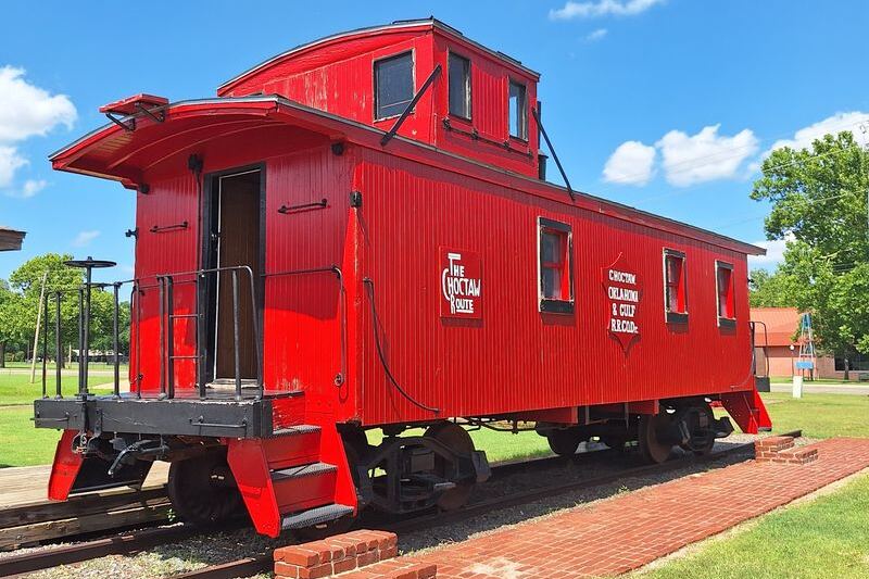 How to Plan the Perfect Oklahoma Route 15 Weekend Without Missing the Quirky Stops