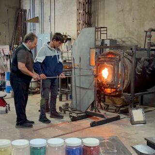 This Oklahoma City Glass Studio Lets Beginners Shape Molten Glass Into a Piece They Take Home