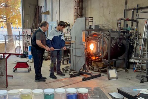 This Oklahoma City Glass Studio Lets Beginners Shape Molten Glass Into a Piece They Take Home