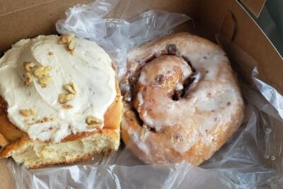 This Ohio Amish Bakery Bakes Cinnamon Rolls So Oversized One Practically Feeds The Whole Table