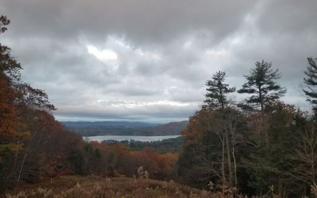 12 Easy Massachusetts Trails For People Who Want Fall Views Without A Grind