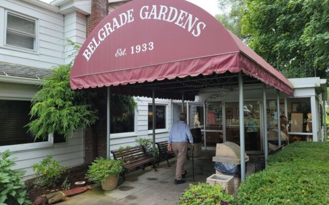 A Barberton Ohio Chicken House Fries Its Bird The Serbian Way And Locals Swear By It