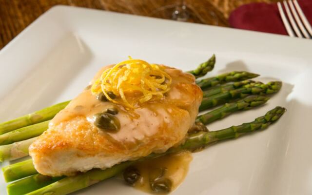 11 Peoria, Illinois Restaurants That Make The Drive Downstate Totally Worth It