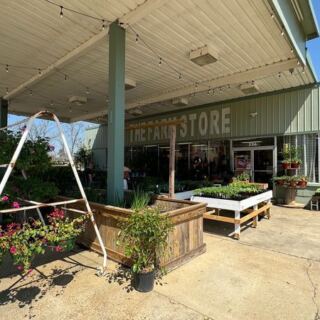 This Family-Run Mississippi Farm Store Sells Produce, Meat, And Dairy Farmed Right Down The Road