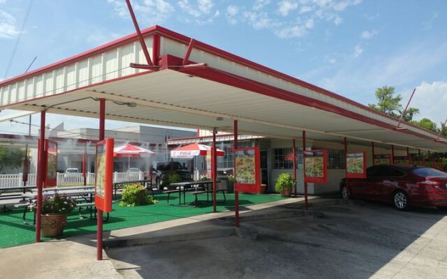 This Norman Favorite Is a Genuine 1950s Carhop Drive-In Locals Have Loved for Decades