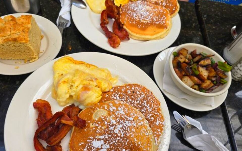 This Cozy Philadelphia Diner Draws Weekend Crowds With Creative Breakfasts and Homemade Biscuits