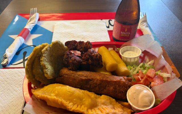 Tennessee Locals Can’t Stop Talking About the Alcapurrias at This Hidden Clarksville Puerto Rican Spot