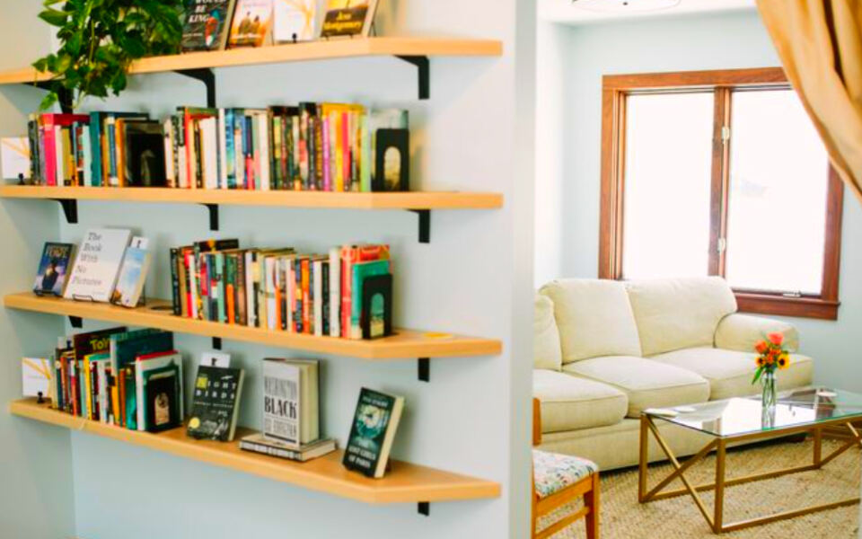This Minnesota Bookstore Lets You Browse Books With A Craft Beer In Hand