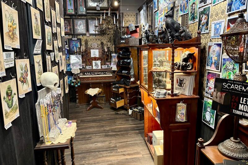 This Strange Illinois Store Feels Like Halloween Every Single Day Of The Year