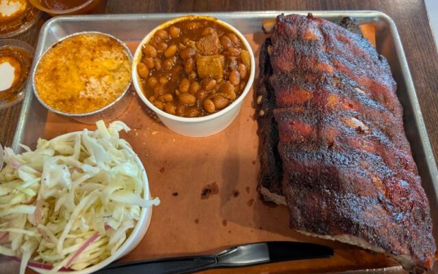 Regulars Drive Across Illinois For This Family Smokehouse’s Slow-Cooked Brisket And Ribs