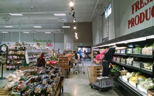 At This Family-Run Colorado Grocery, a $200 Cart of Name-Brand Food Rings Up for Under $40