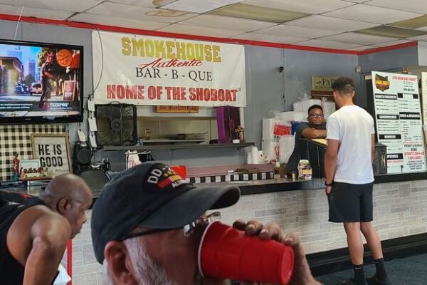 You Can Always Spot The Smoke Before You Spot This Easy-To-Miss Illinois Pulled Pork Joint